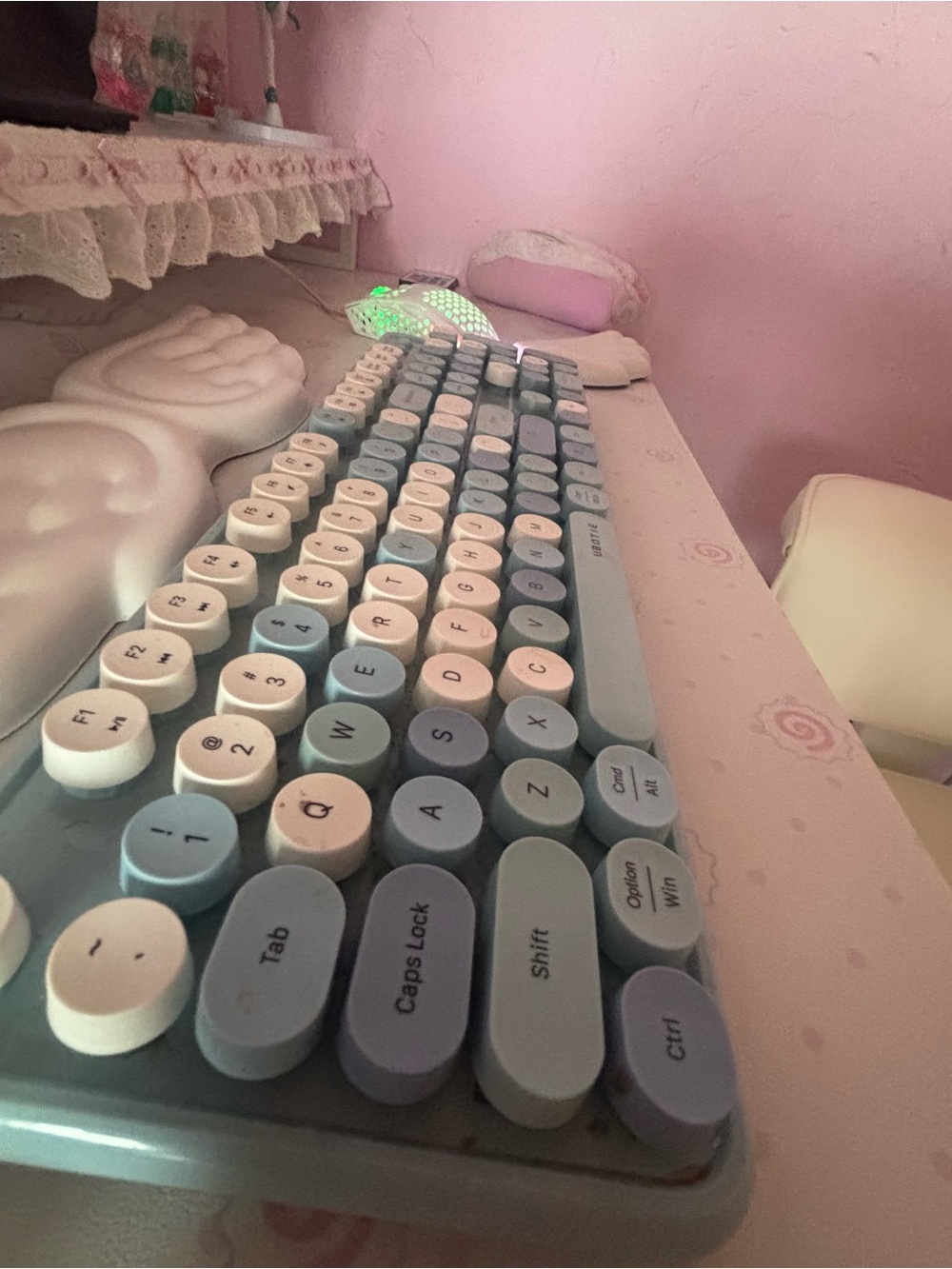 Pastel Round-Key USB Keyboard in blue & Cream
